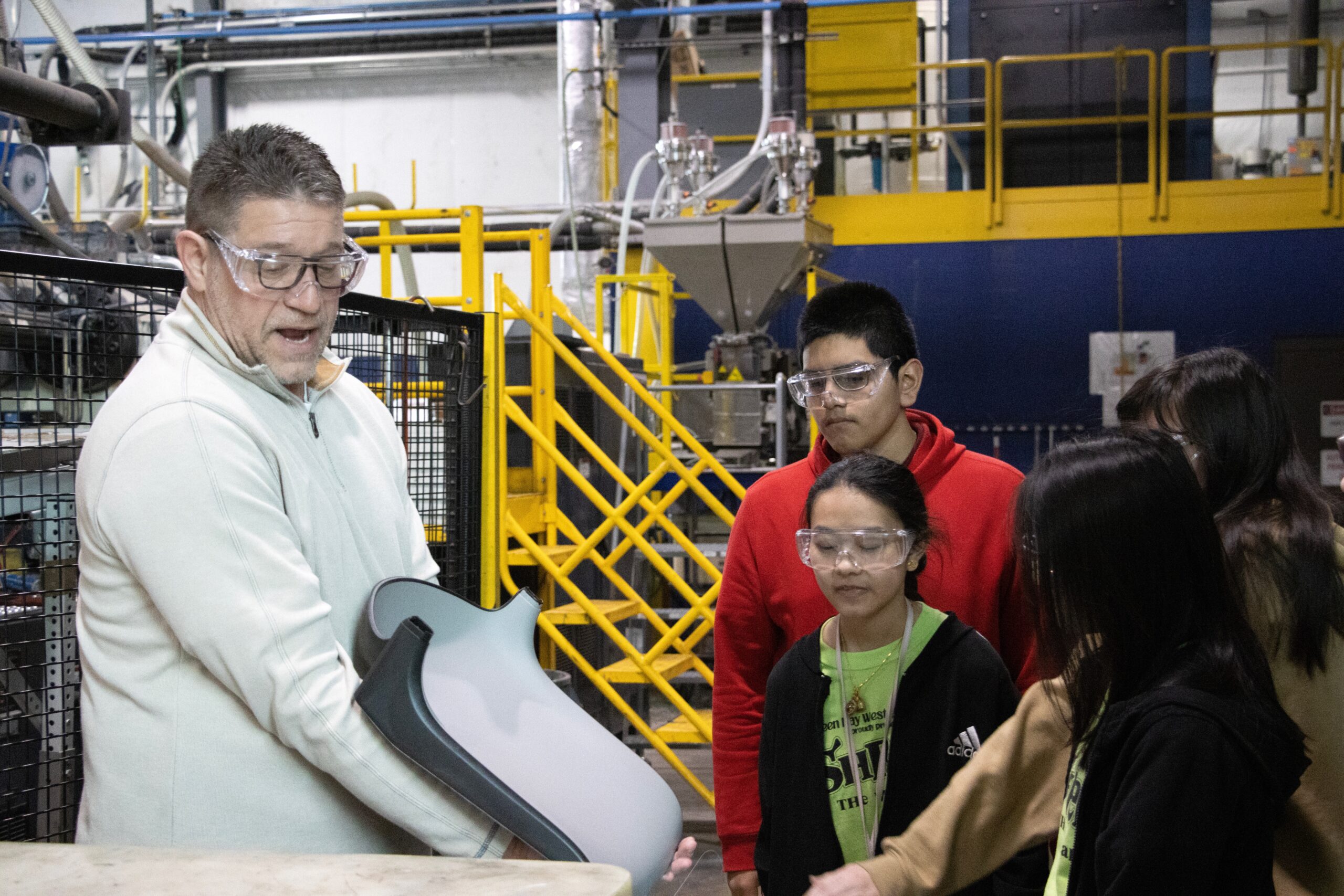 Students learn about manufacturing at tour of KI.